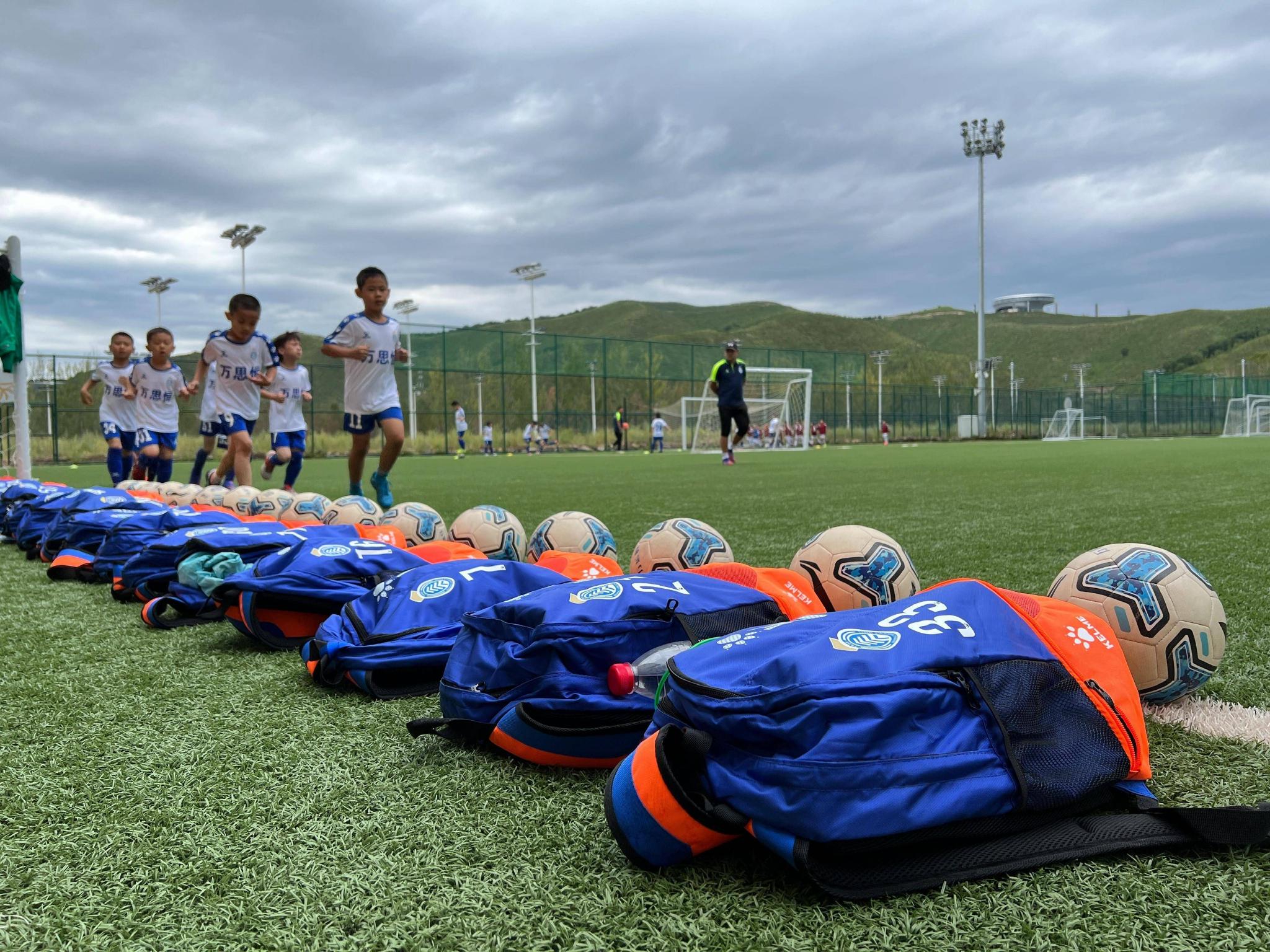 九州娱乐官网-国内俱乐部备战国际强队，展望未来的简单介绍