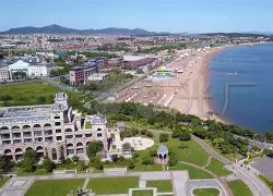 大连金星反败为胜，险胜四川磐石(大连金星小区)