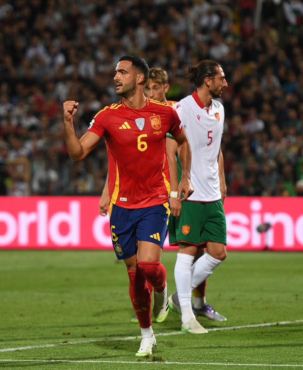 九州平台-关于西班牙憾平瑞士-，欧洲杯比赛积分榜位居第二的信息